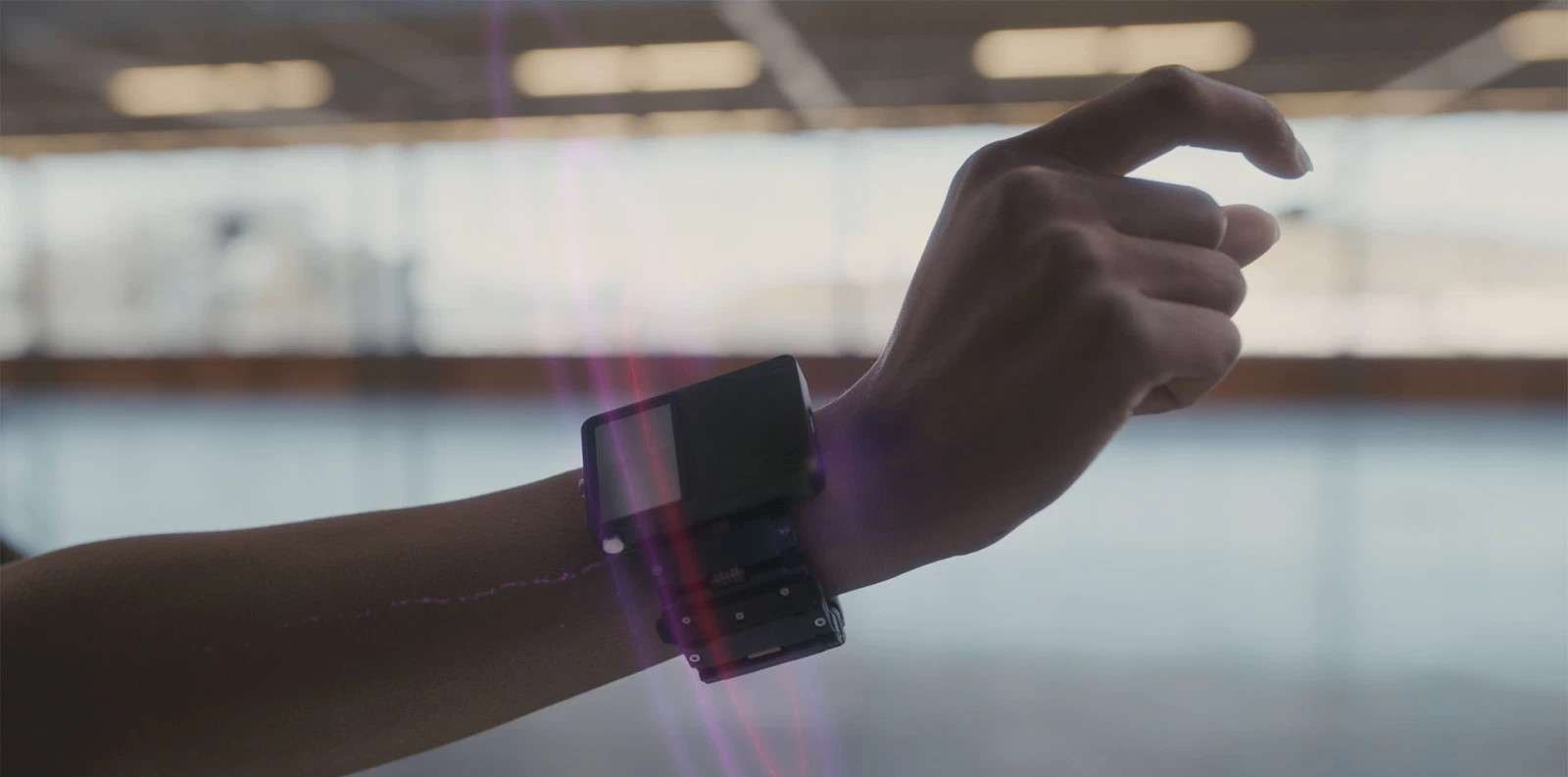 This bracelet will allow you to control objects without touching them!