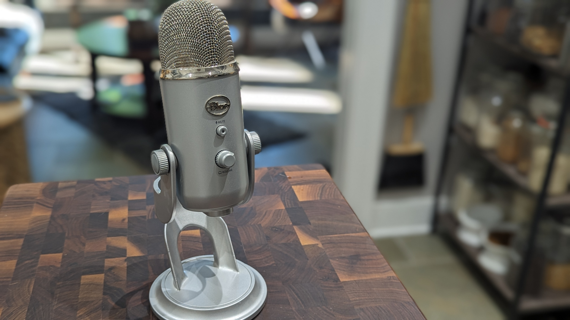 Le micro Blue Yeti, mon préféré depuis dix ans pour le podcasting et le streaming !