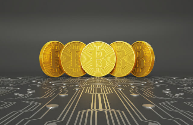 Le Bitcoin atteint 47 000 dollars pour la première fois en deux ans
